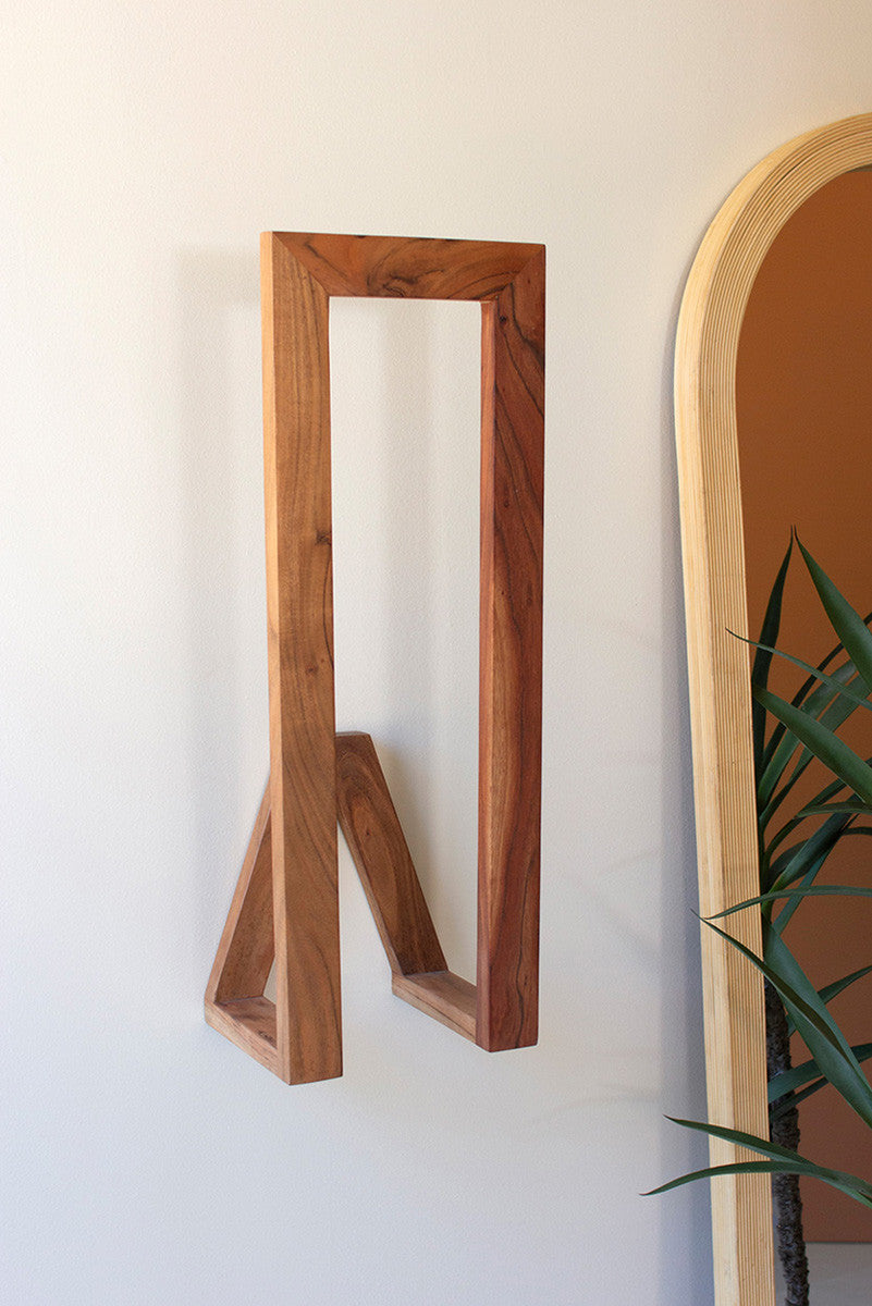 WOODEN WALL TOWEL RACK